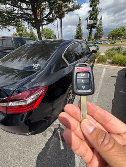 Llaves de autos / car keys and remotes
