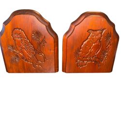 Vintage set of 2 Mid Century Boho Cottagecore Cottage Core Wooden Owl Bookends    Please see pictures for measurements 