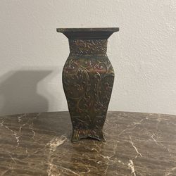 Metallic Vase 