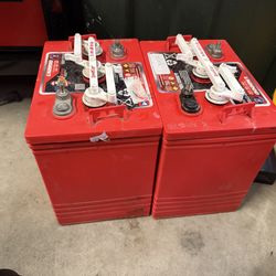 US2200 deep cycle Golf cart batteries like new