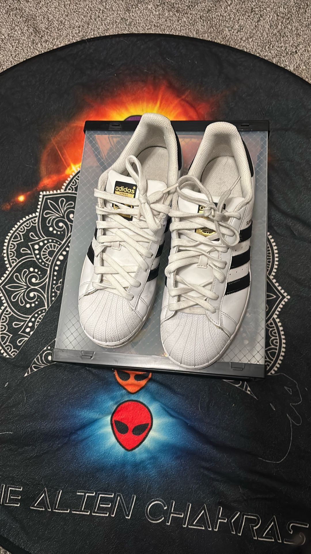 Adidas superstar White/black