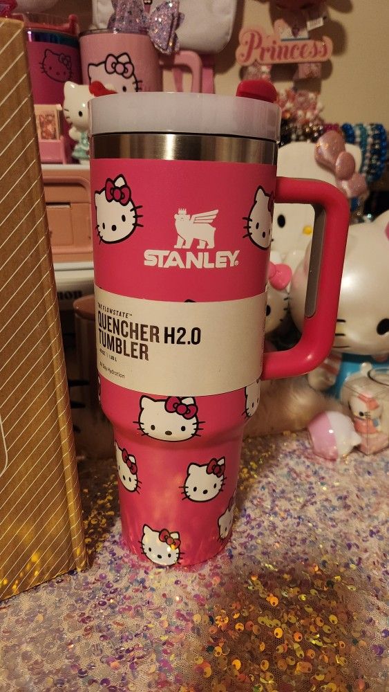 Hello Kitty Stanley 40oz Limited Edition Hot Pink Kitty Face Tumbler