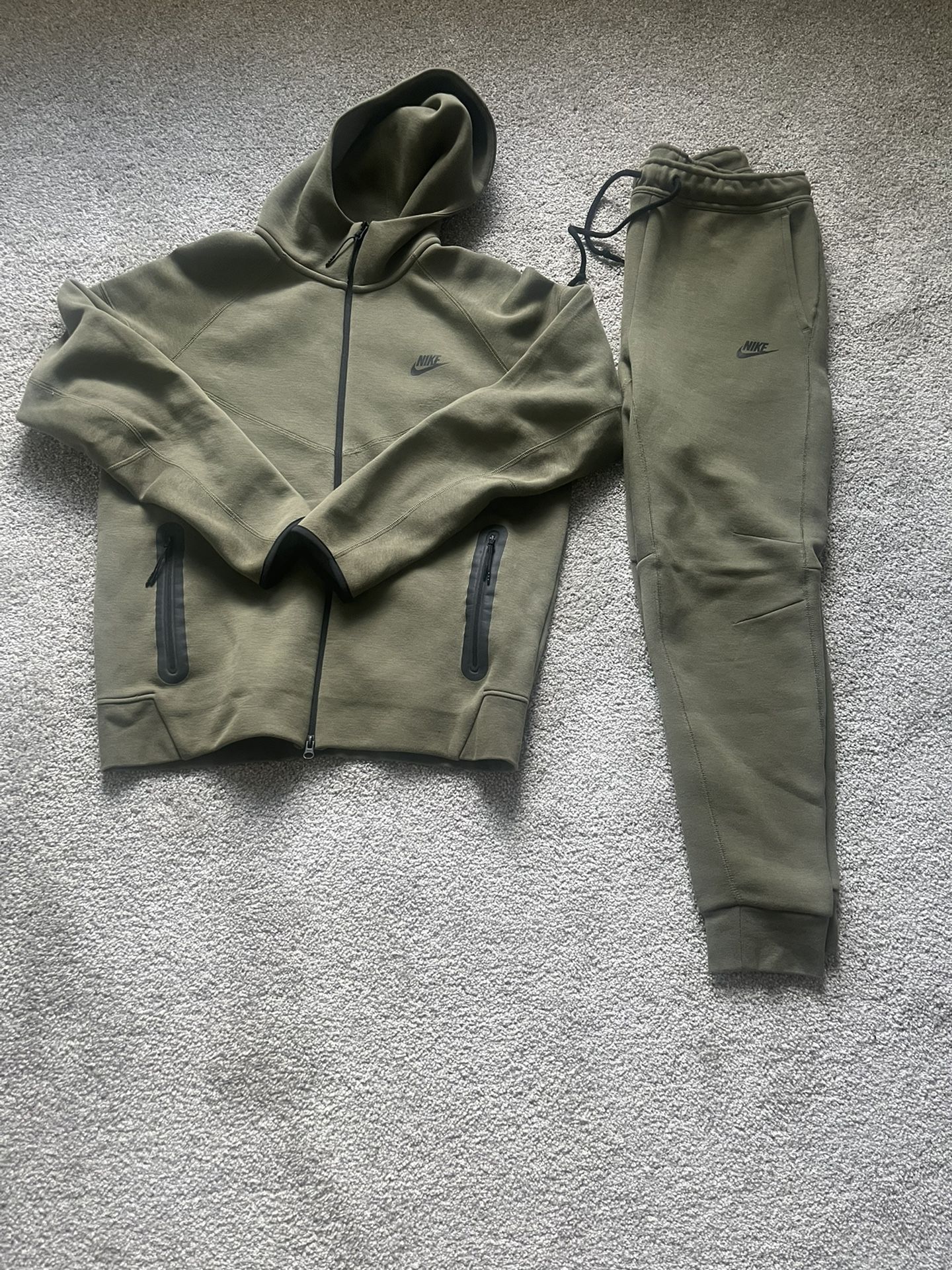 Nike Tech Fleece Tracksuit Green Mens Tracksuit Hoodie And Pants Set