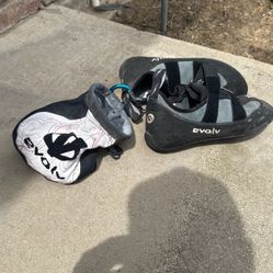 10.5 Men’s Climbing Shoes And Chalk Bag