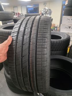 255 40 20 Goodyear