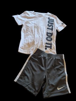 Nike 2-Piece Shorts & Tee