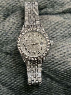 DIAMOND WATCH