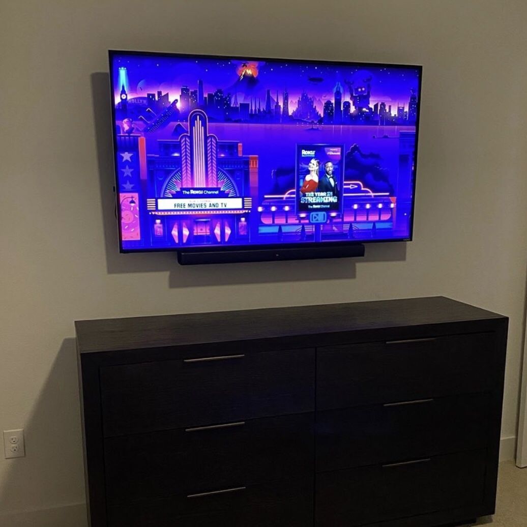 TV MOUNT