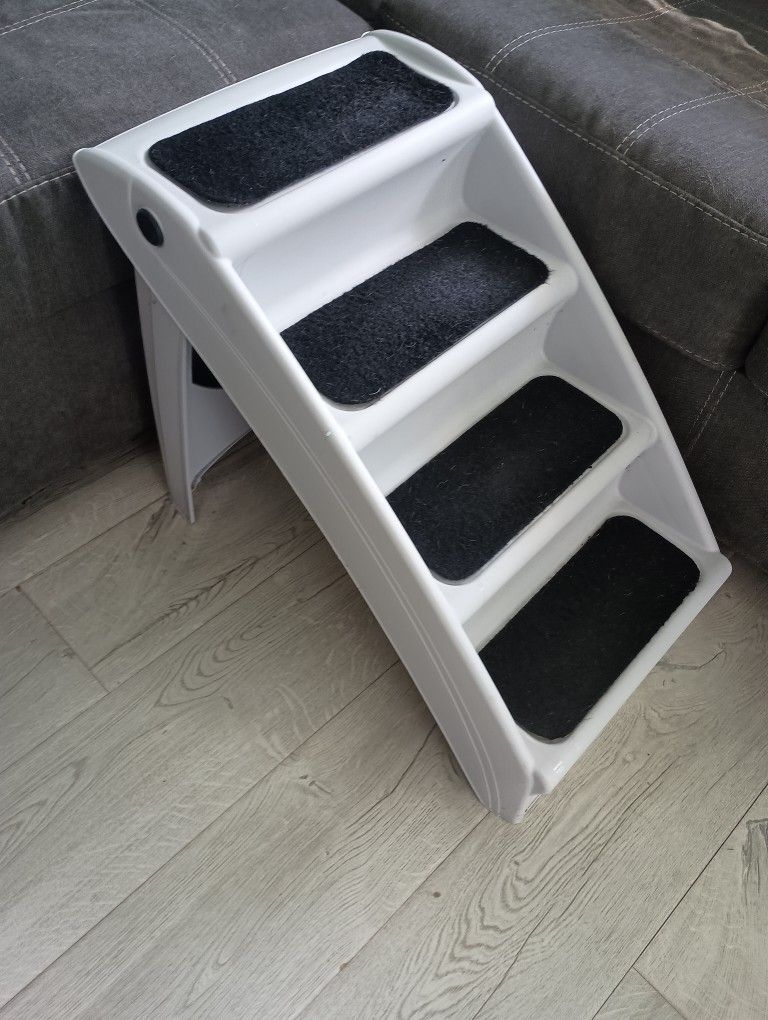 Dog Steps