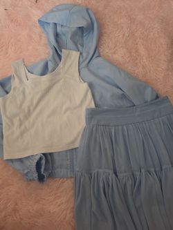 Girls 3 pice outift set size 7