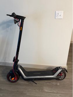 Electric scooter