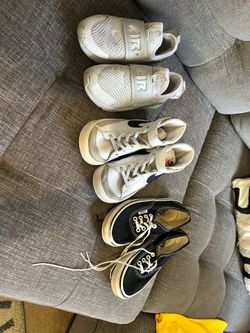 Boys shoes