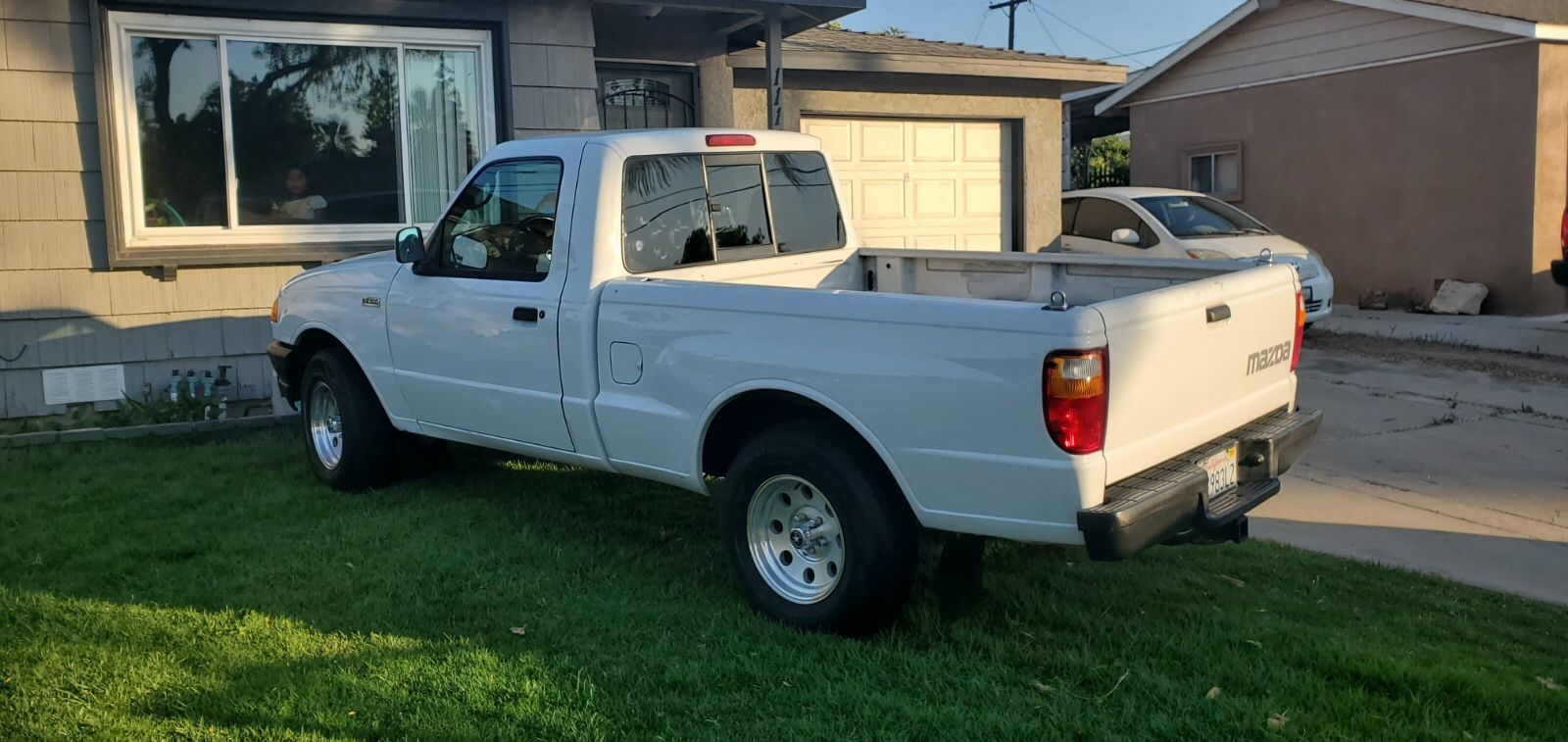 2004 Mazda Truck