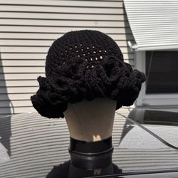 Black Ruffle Hat