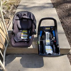 Graco Newborn Infant Car Seat With Base Click Connect $60 NE Philly Still Available Not Expired