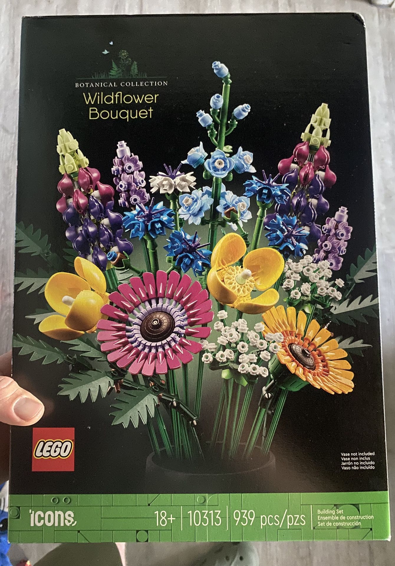 Lego Wildflower Bouquet *Unopened*