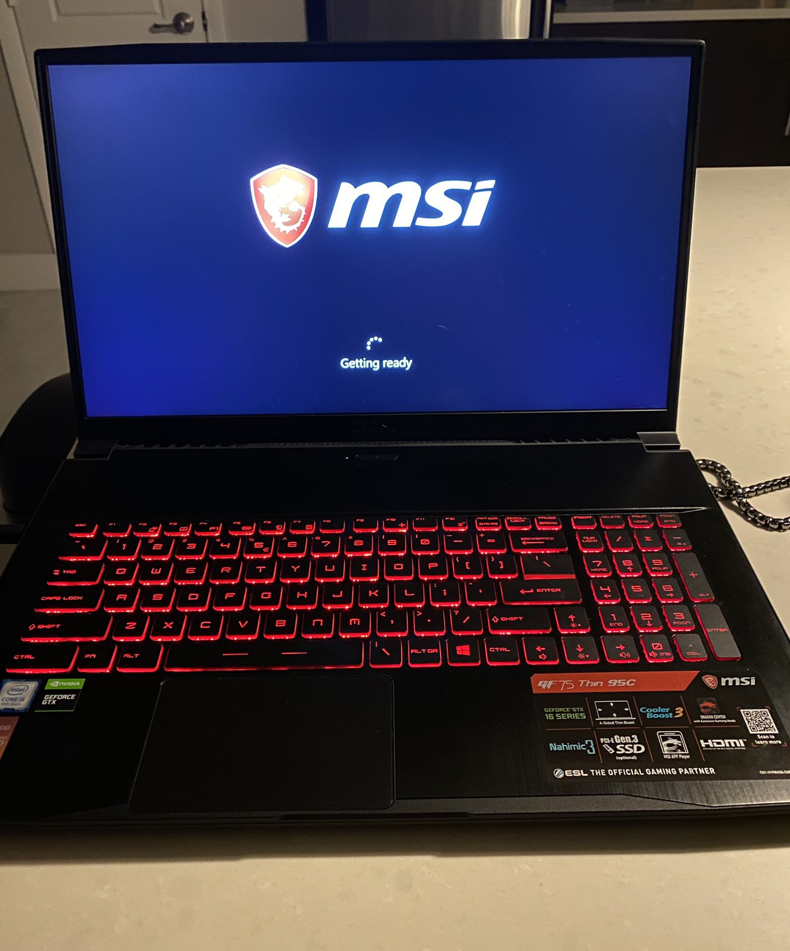 MSI Gaming Laptop 17.3 Inch Display 8 GB RAM 2.4 GHz Processor i5 Intel Core *MINT CONDITION*