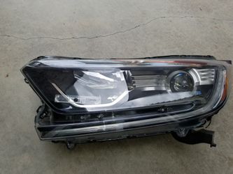 2018 honda crv left headlight