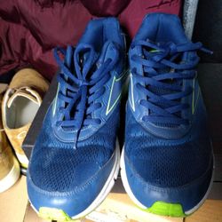 Reebok Men's Size 12