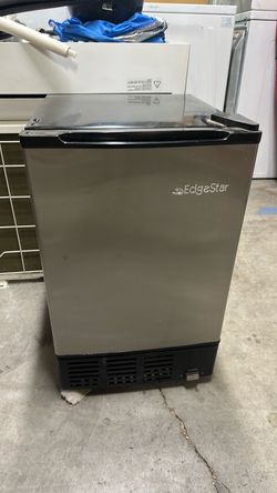 Ice maker small