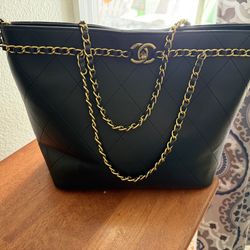 Handbag