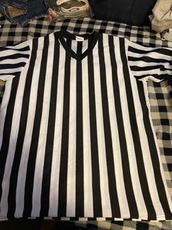 Men’s referee shirt size large ( used )