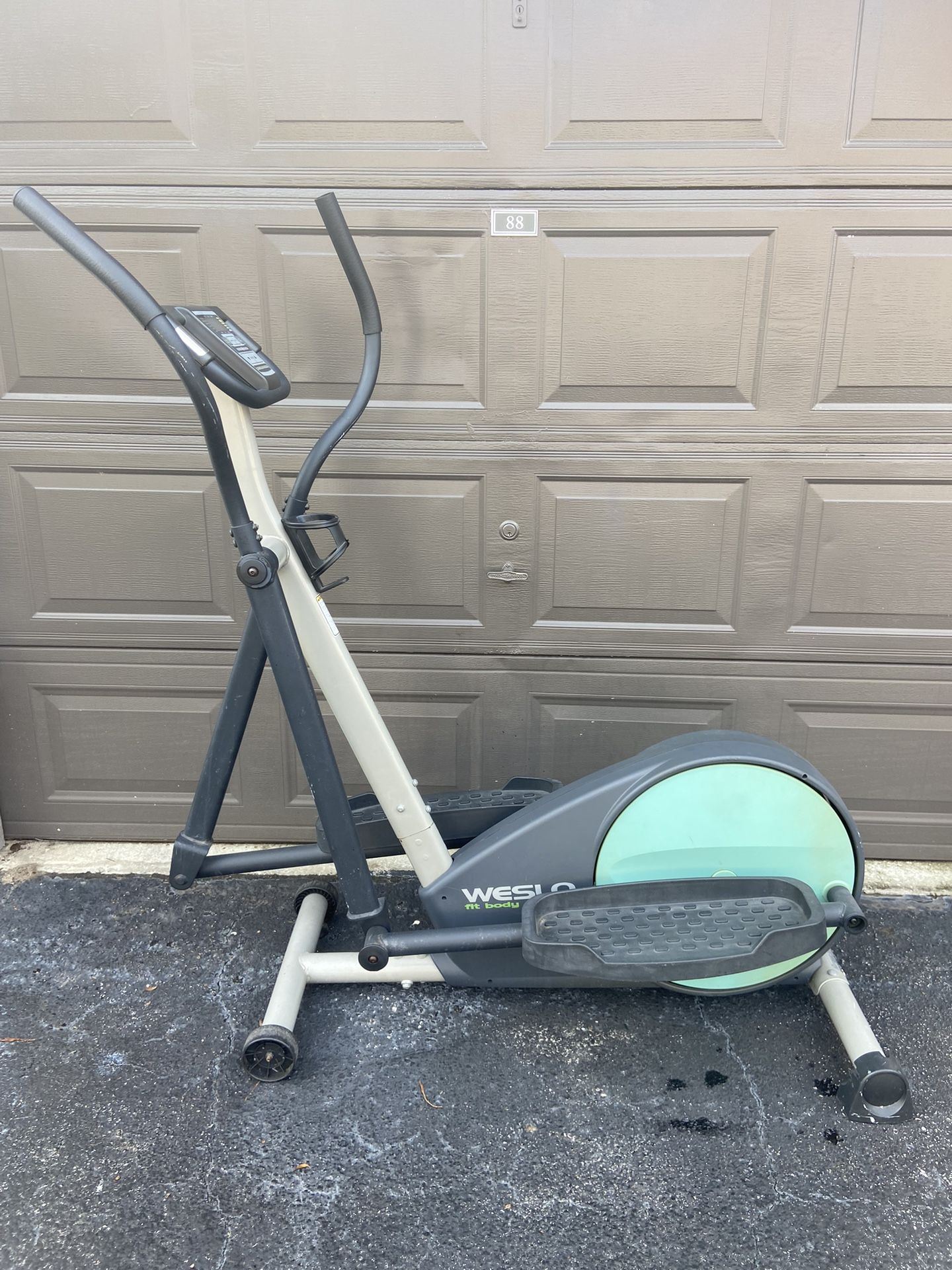 WESLO Fit Body System Elliptical for Sale in Orlando FL OfferUp