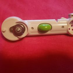 Can And Bottle Opener. 🆕