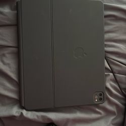 12.9 Ipad Pro.