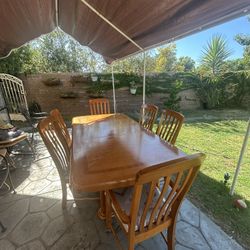 Dining Table (sits 4 Or 6)