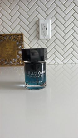La Nuit De L’Homme Blue Electrique