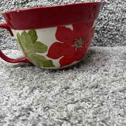 Pioneer Woman Christmas Stoneware Batter Bowl Pointsettia 2.83 Qt Red White