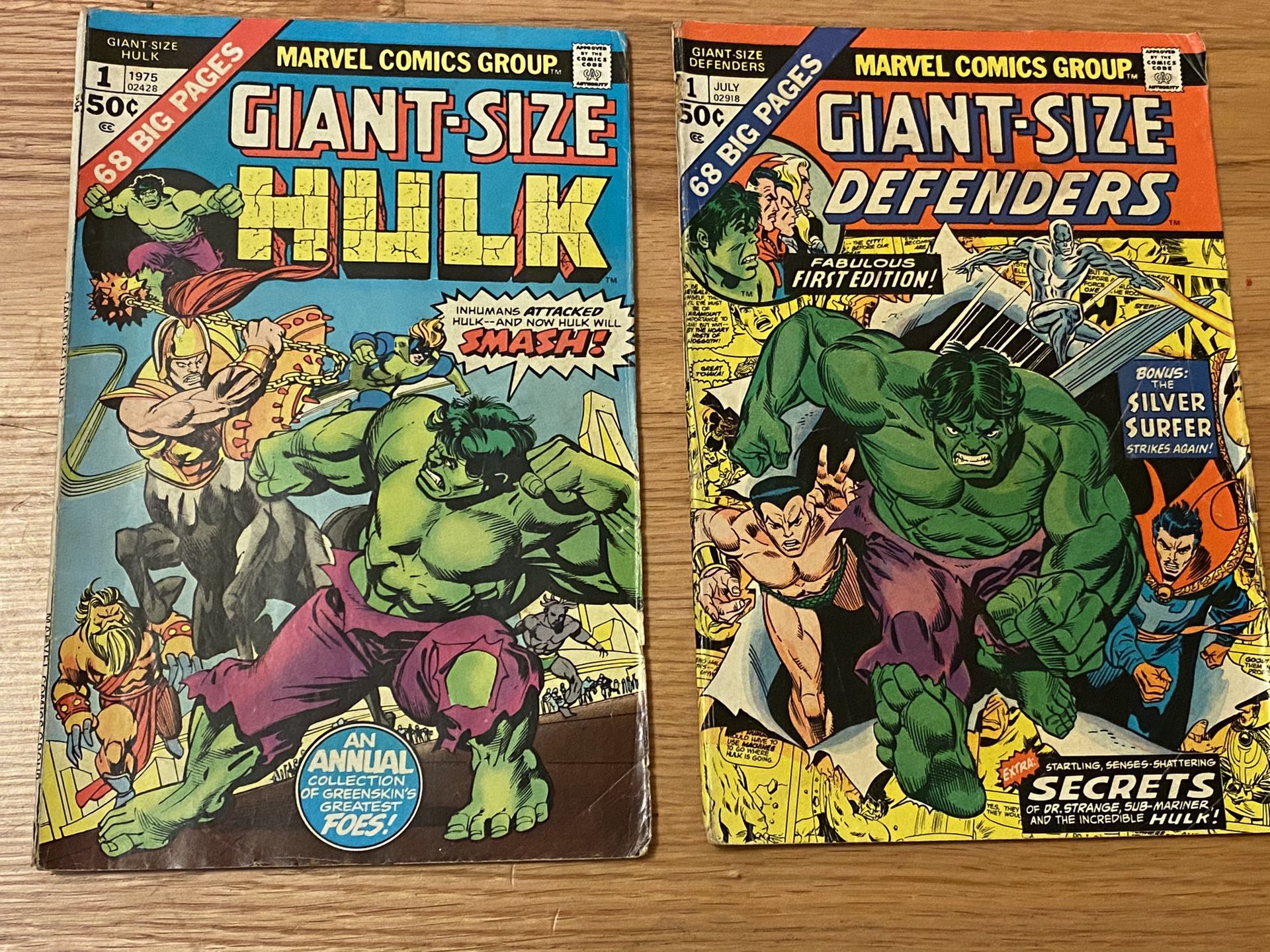 Marvel comic book collection giant size defenders and giant size hulk No.1 1975