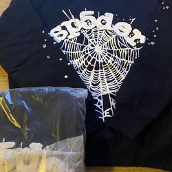 Spider Hoodies Great For The Cold And Great Gift