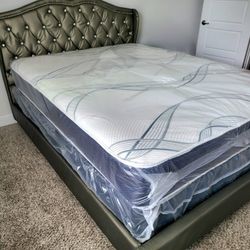NEW QUEEN MATTRESS WITH BOX SPRING ♨️ Bed frame is not available