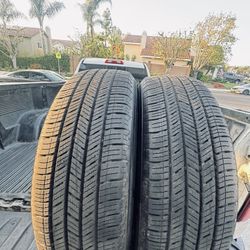 215/65/17 Kuhmo Solus 50% Tread (2)