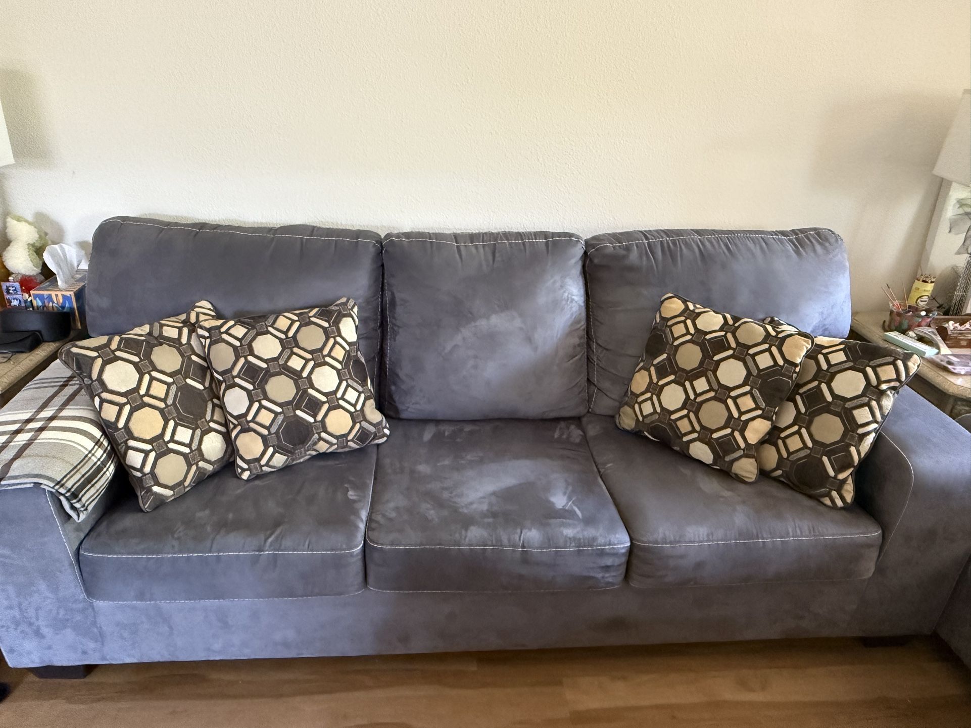 Sofa and loveseat combo