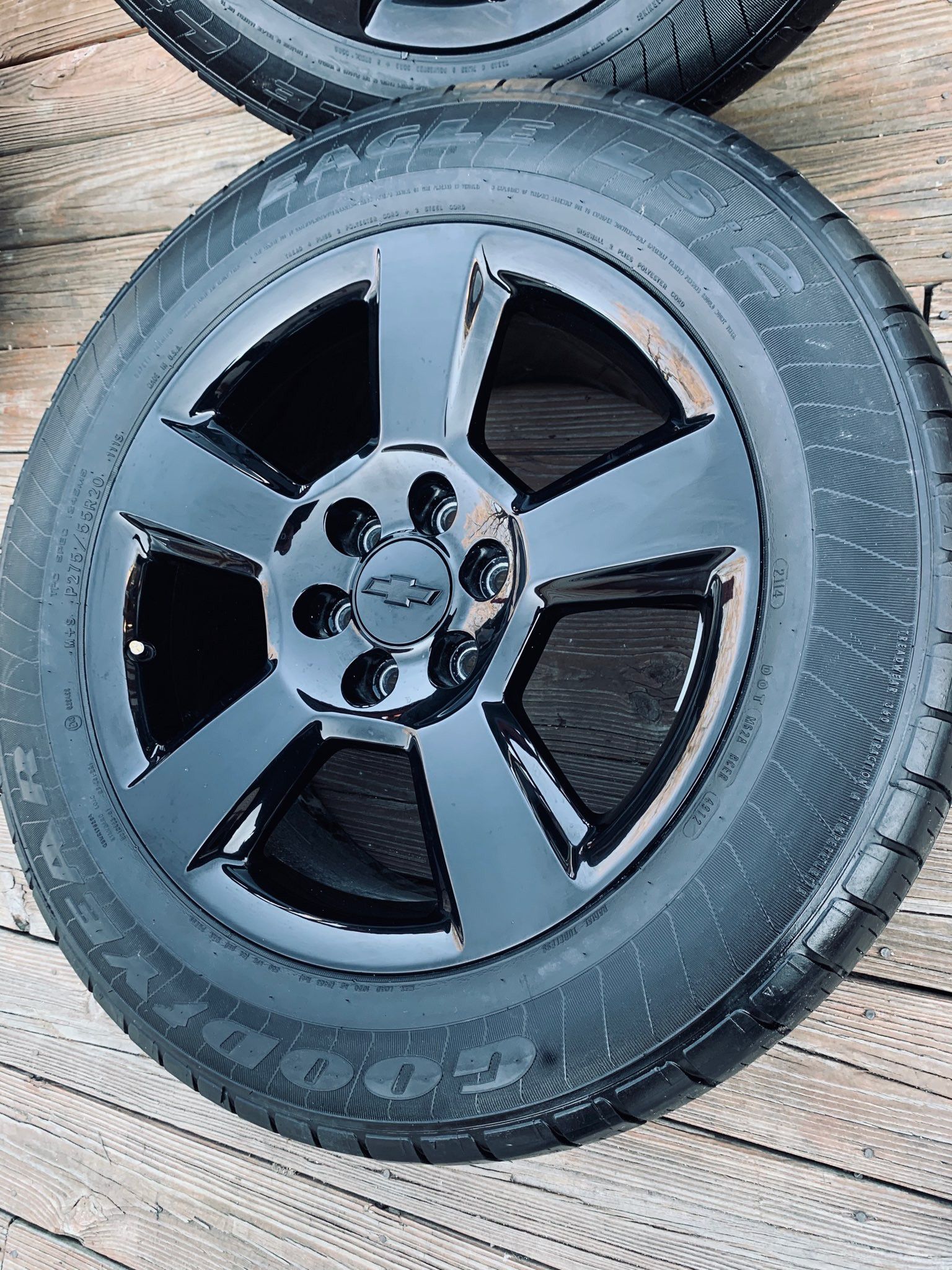 20 inch factory black oem wheels with tires (hablo español)