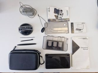 Nintendo DSi XL Bundle - Working Console + Dreamgear Accessories