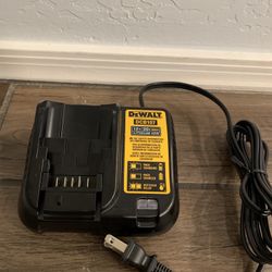 DeWalt DCB107 Charger for 12V/20V
