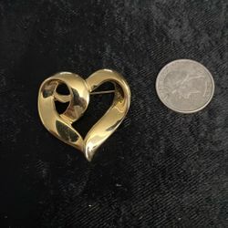 Brooch Pin  Not Signed