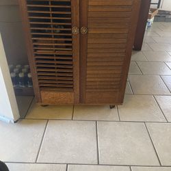 Small cabinet with casters