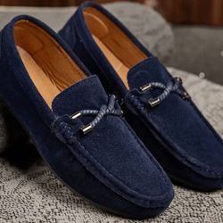 Loafers for Men Slip-Ons Casual Loafers Fashion Suede Leather Shoes for Men. Size: 9/9.5