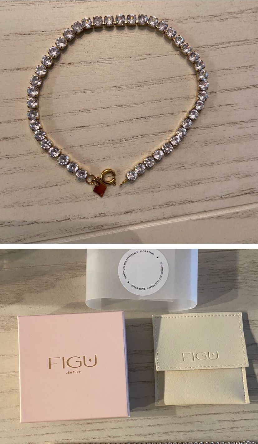 Tennis Bracelet Sparkling Zirconia Size 7.5 Waterproof  