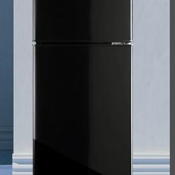 Compact Fridge W/Freezer