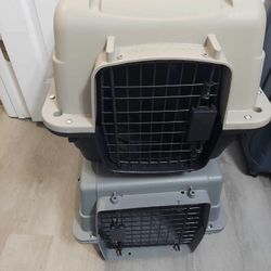 Pet Carrier Like New $25 Each 