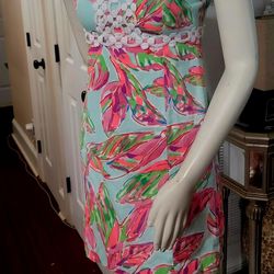 Lilly Pulitzer  Shitf Dress Size 2