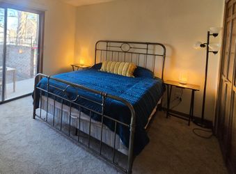 🔷️ 💙 Complete Queen Bedroom Set ✨ $250 OBO