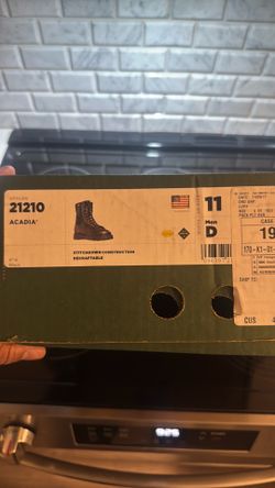 Danner Acadia 8” men’s boot (gore-tex)