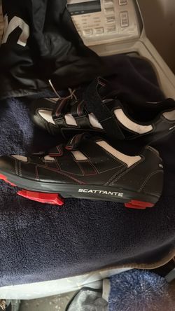 Scattante Cycling Shoes with Cleats